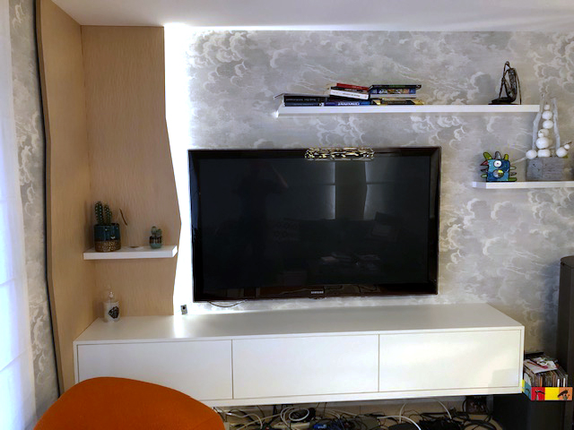 Meuble de rangement et habillage mural illuminé