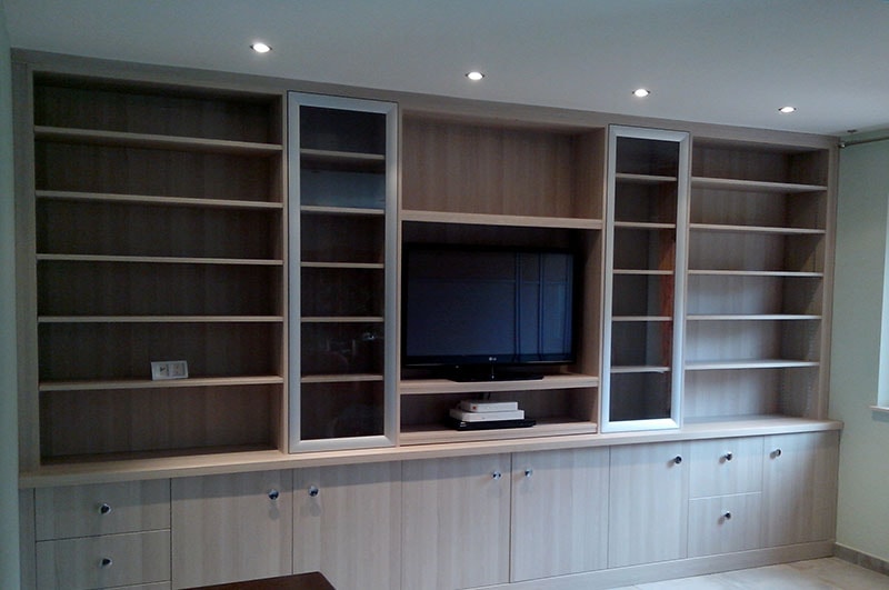 Réalisation d'un meuble (bibliothèque+TV)