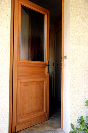 ﻿Porte d'entrée en chêne