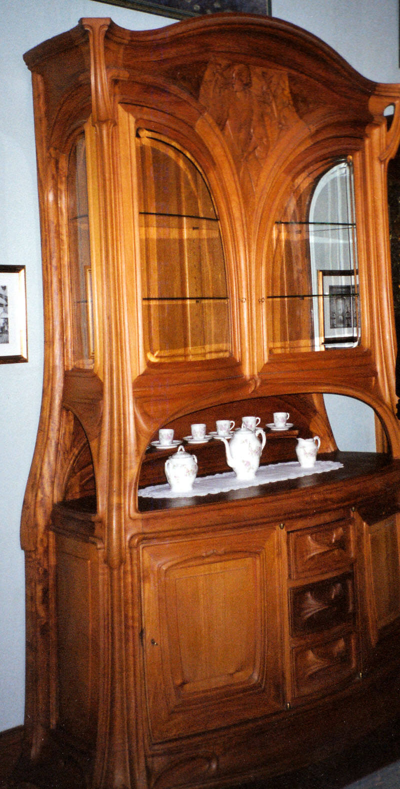 Vaisselier art nouveau